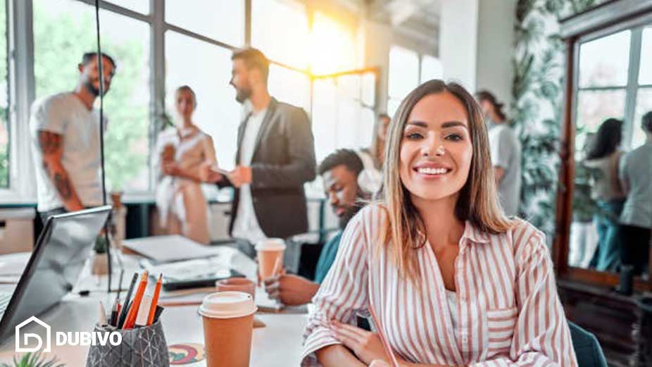 بهترین شغل برای خانم ها در دبی چیست؟ 53 13. کارشناس روابط عمومی