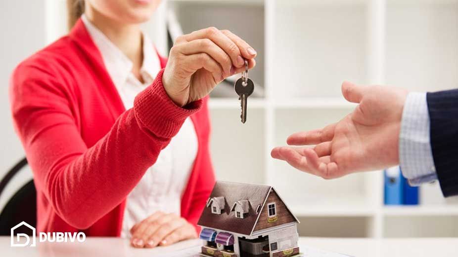 بهترین شغل برای خانم ها در دبی چیست؟ 43 3. مشاور املاک و مستغلات