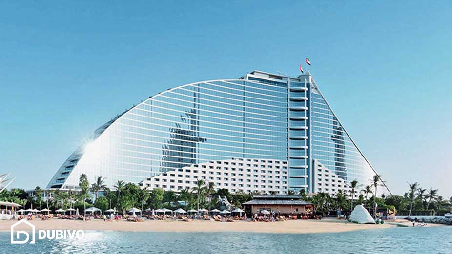 بهترین هتل های ساحلی دبی + معرفی 22 هتل معروف با امکانات بالا 15 6. هتل جمیرابیچ دبی