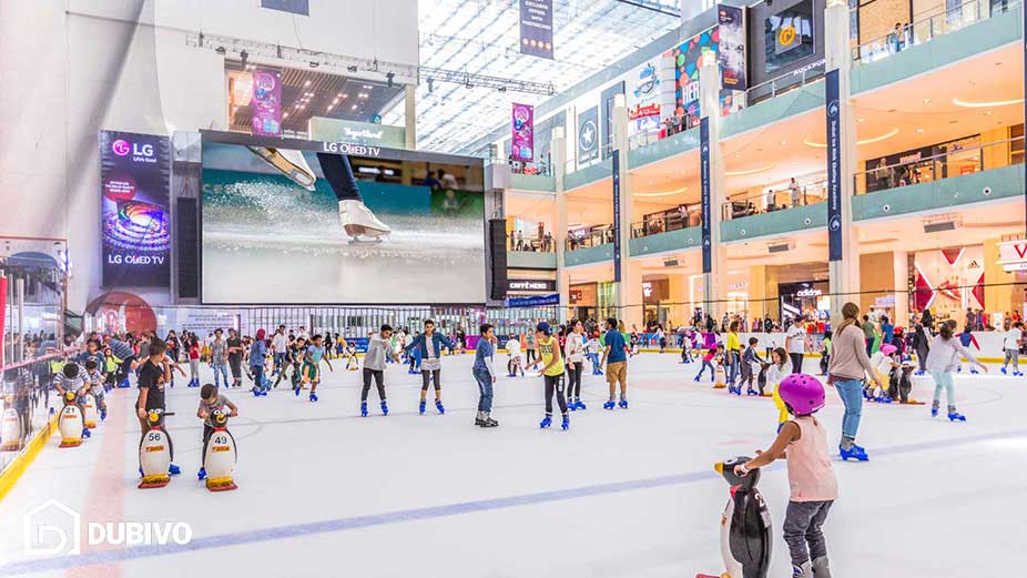 بهترین و محبوب ترین جاهای دیدنی دبی برای کودکان کجاست؟ 15 17. پیست یخ دبی